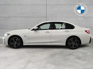 BMW 3-Series 330e M Sport Saloon - Image 4