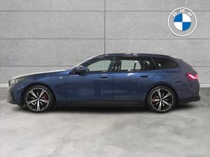 BMW i5 eDrive40 M Sport Pro - Image 4