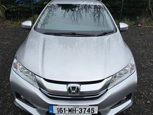 Honda Grace 2016 Automatic Hybrid Low Miles - Image 2