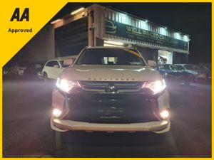 Mitsubishi Outlander 7 SEATER 4DR - Image 3