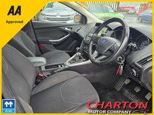 Ford Focus 1.0 ECOBOOST ZETEC 125PS 5DR T - Image 4