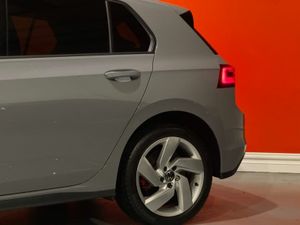 Volkswagen Golf 1.4 TSI GTE 245PS 5DR Auto - Image 4