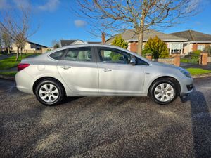 Opel Astra  ( NCT and TAX ) 3 month warrenty - Image 3
