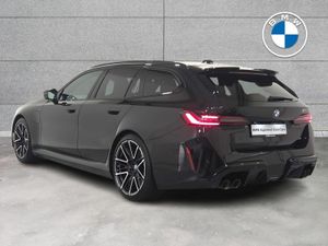 BMW M5 Touring - Image 2