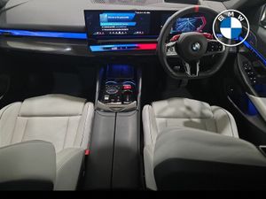 BMW M5 Touring - Image 4