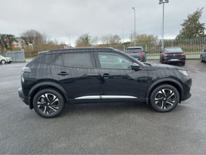 Peugeot 2008 ALLURE 1.2 100 4DR PACK - Image 4