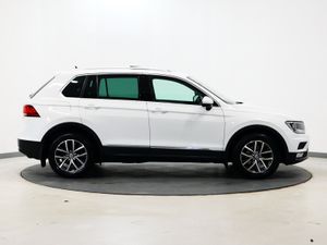 *109* 2017 Volkswagen Tiguan 2.0tdi comfortline - Image 3