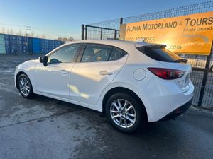 Mazda Mazda3 2015 2.2 MANUAL DIESEL FRESH NEW NCT - Image 4