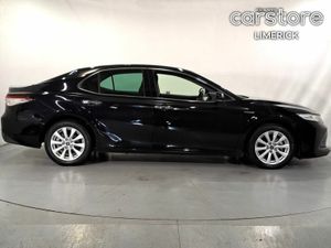 Toyota Camry 2.5 HYBRID AUTO - Image 2