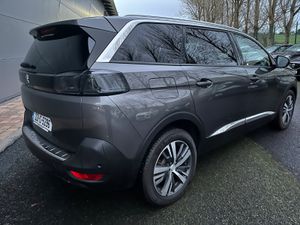 Peugeot 5008 1.5 Bluehdi 130bhp Allure - Image 3