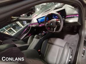 BMW M5 Touring - Image 4