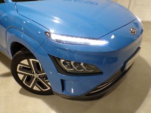 2021*64KWH HYUNDAI KONA PREMIUM EV*484KM RANGE*FUL - Image 3