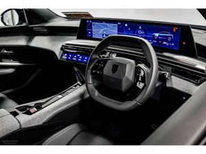 Peugeot 3008 Allure Hybrid Auto 145HP - Image 2