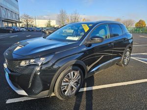 Peugeot 3008 PETROL, HYBRID, ALLURE MODEL, LOW MIL - Image 4