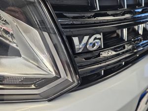 19 VOLKSWAGEN AMAROK 3.0 LITRE V6 - Image 2