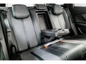 Peugeot 3008 Allure 1.5 Diesel 130HP - Image 4