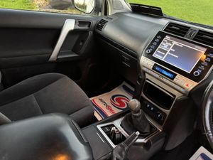 + VAT Toyota Land Cruiser 2021 - Image 3