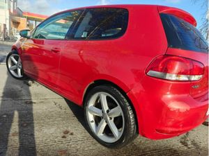 Volkswagen Golf MASSIVE SERVICE HISTORY - Image 3