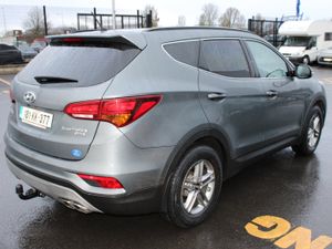 Hyundai Santa Fe 2018 - Image 4