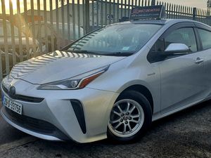 2020 Toyota Prius - Image 2