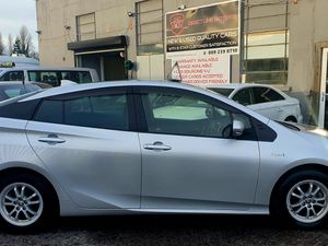 2020 Toyota Prius - Image 4