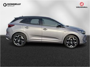 Vauxhall Grandland Diesel Hatchback Ultimate - Image 4