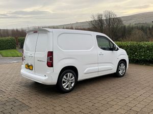 2021 Toyota Proace City NO-VAT!! - Image 4