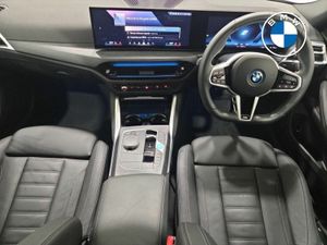 BMW i4 eDrive35 M Sport - Image 4