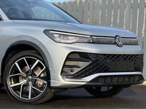 Volkswagen Tiguan R-LINE TDI S-A DSG - Image 3