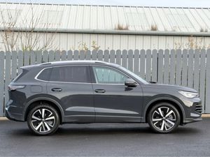 Volkswagen Tiguan ELEGANCE TDI S-A DSG - Image 4