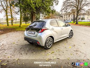 2021 Toyota Yaris 1.5 Petrol Hybrid Auto Lna Sprt - Image 3