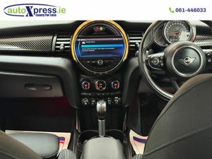 Mini Cooper D 2.0 Automatic, Reversing camera - Image 4