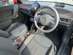 Mini Cooper Cooper E - Image 4