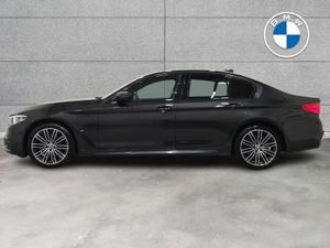 BMW 5-Series 530e M Sport iPerformance Saloon - Image 4