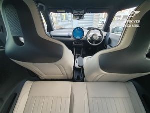 Mini Cooper Cooper E - Image 4
