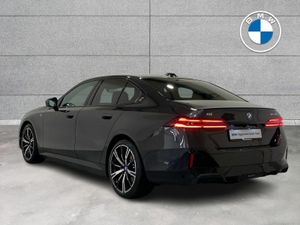 BMW i5 eDrive40 M Sport Pro Saloon - Image 2