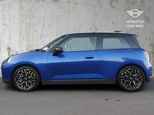 Mini Cooper Cooper E - Image 3