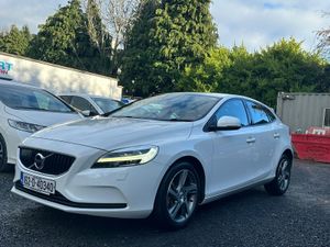 VOLVO V40 2016 1.5 PETROL AUTOMATIC - Image 4