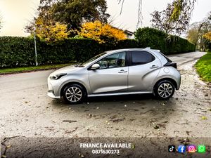 2020 Toyota Yaris 1 litre Petrol Automatic Luna Sp - Image 4