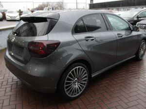 1.6 SPORT PLUS 5DR HATCHBACK  AUTOMATIC // 1 OWNER - Image 4