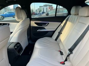 Mercedes-Benz E-Class E 300DE AMG Line Plus PHEV S - Image 3