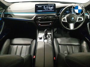 BMW 5-Series 545e xDrive M Sport Saloon - Image 4