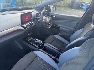 Volkswagen ID.5 TECH 77kWh 174HP - Image 3