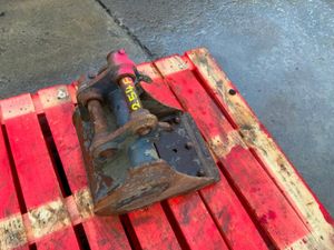 12" STRICKLAND BUCKET....30mm PINS......254f. - Image 3