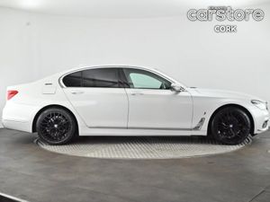 BMW 7-Series 740 740 E DLA-7D20 - Image 2