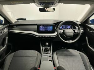 Skoda Octavia Selection Combi 2.0TDI 115BHP - Reve - Image 3