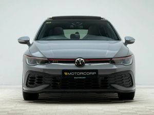 Volkswagen Golf GTI CLUBSPORT 2.0 TSI 300HP *PAN R - Image 2