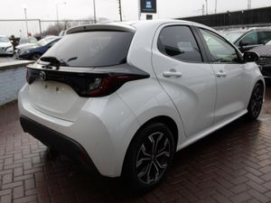 1.0 SPORT 5DR HATCHBACK AUTOMATIC // 1 OWNER IN AS - Image 4