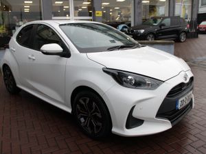 1.0 SPORT 5DR HATCHBACK AUTOMATIC // 1 OWNER IN AS - Image 2