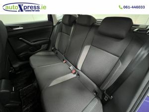 Volkswagen Polo 1.0 TSI Automatic, Reversing camer - Image 4